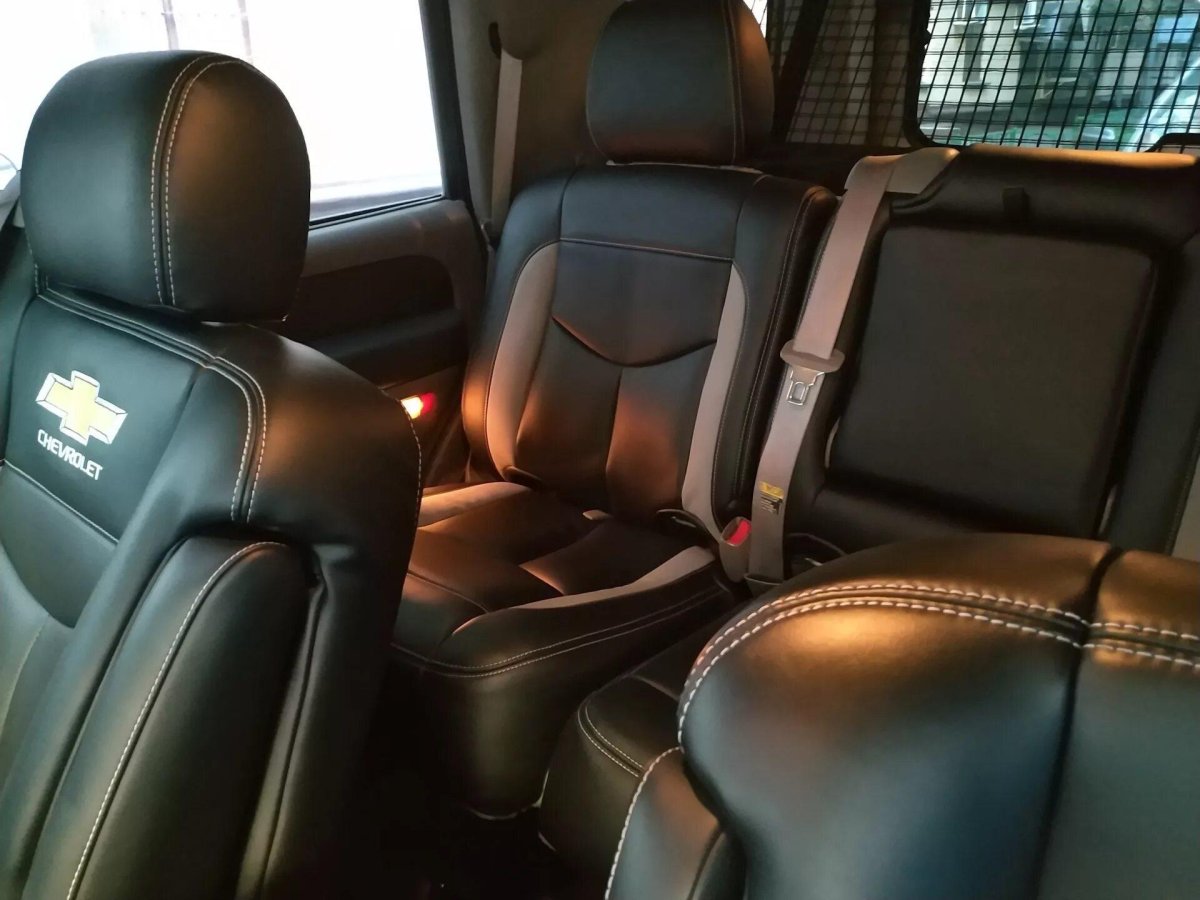 Tahoe 900 салон