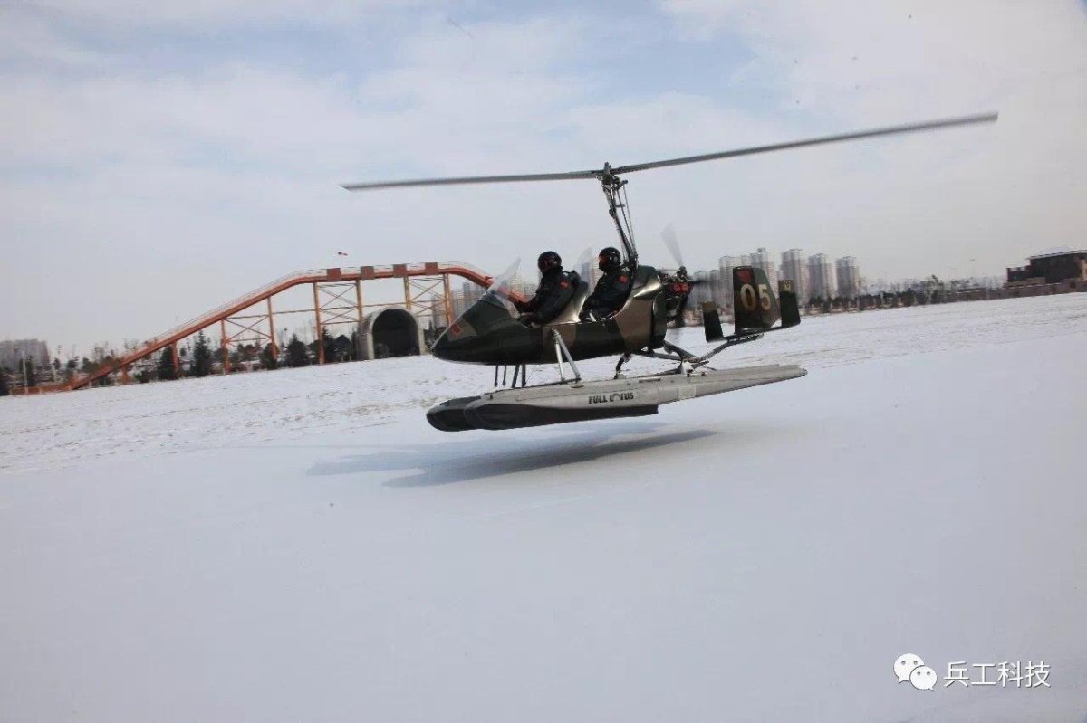 Военный боевой автожир гироплан