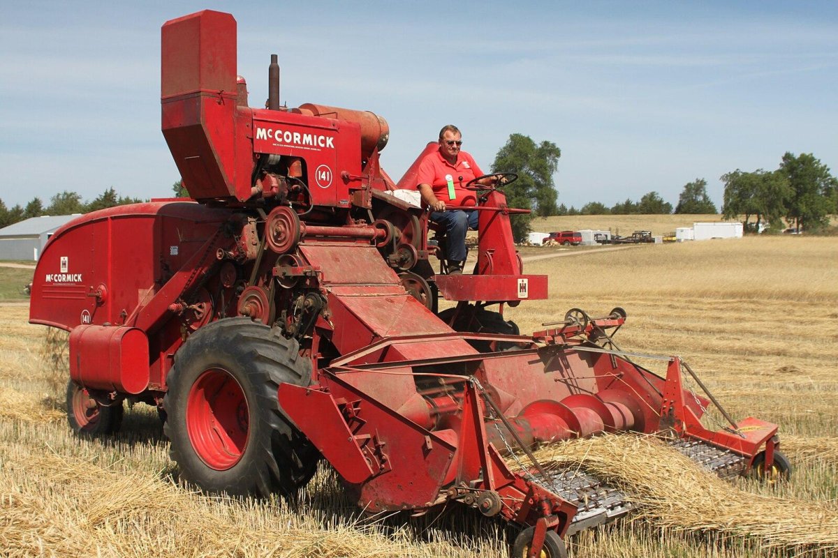 Молотилка самоходная к комбайну