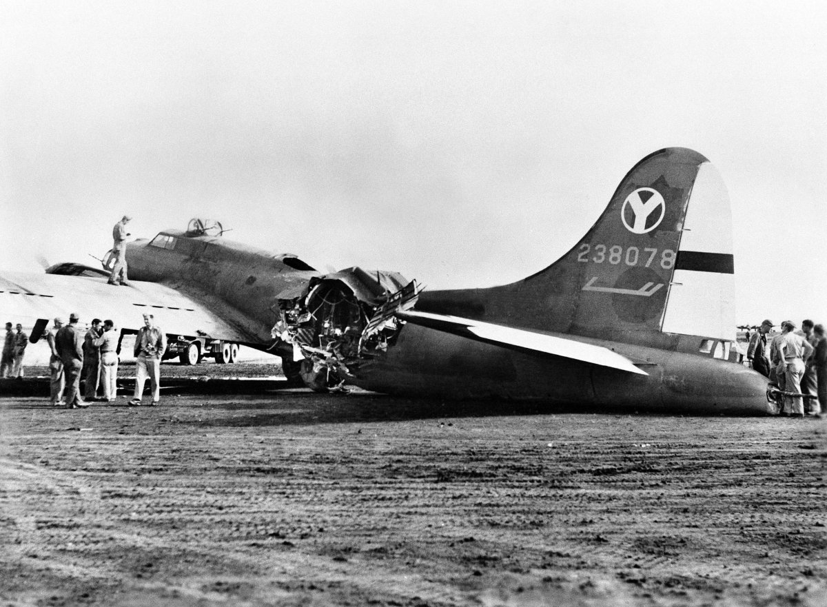 Американский бомбардировщик b-17
