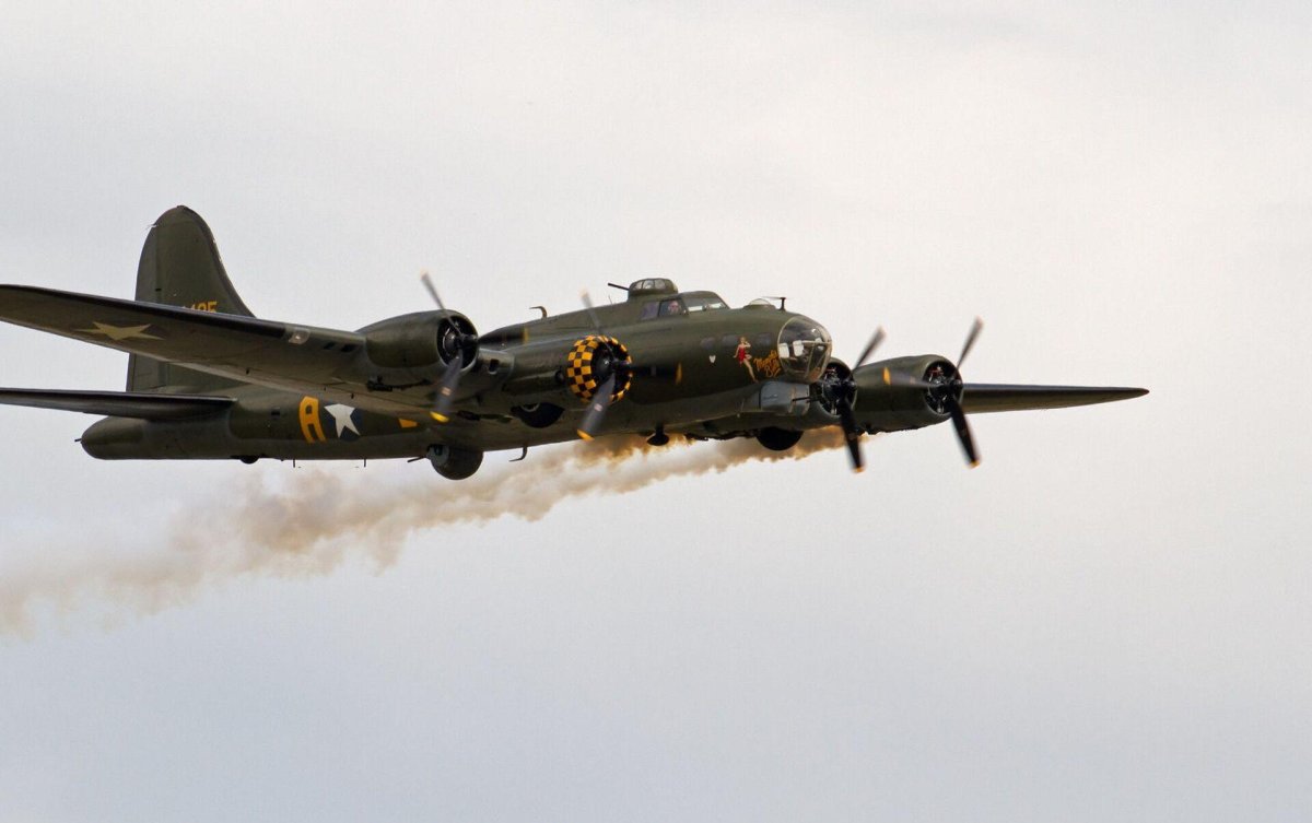 Б-17 летающая крепость