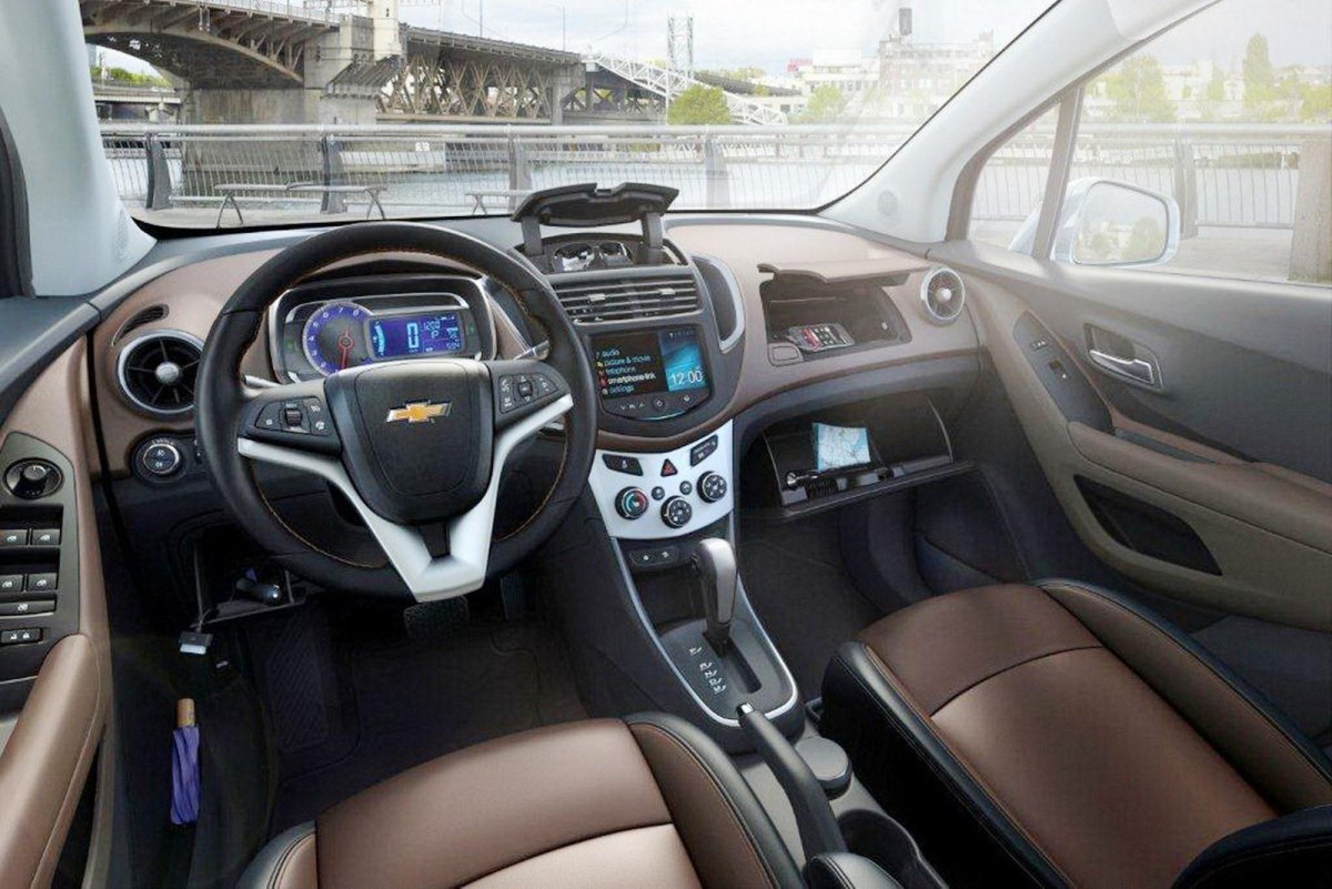 Chevrolet Tracker 2018 салон