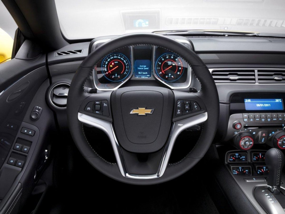 Chevrolet Camaro салон
