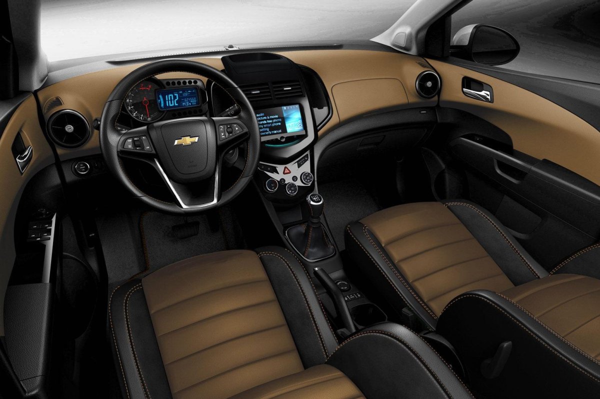 Chevrolet Aveo 2014 салон
