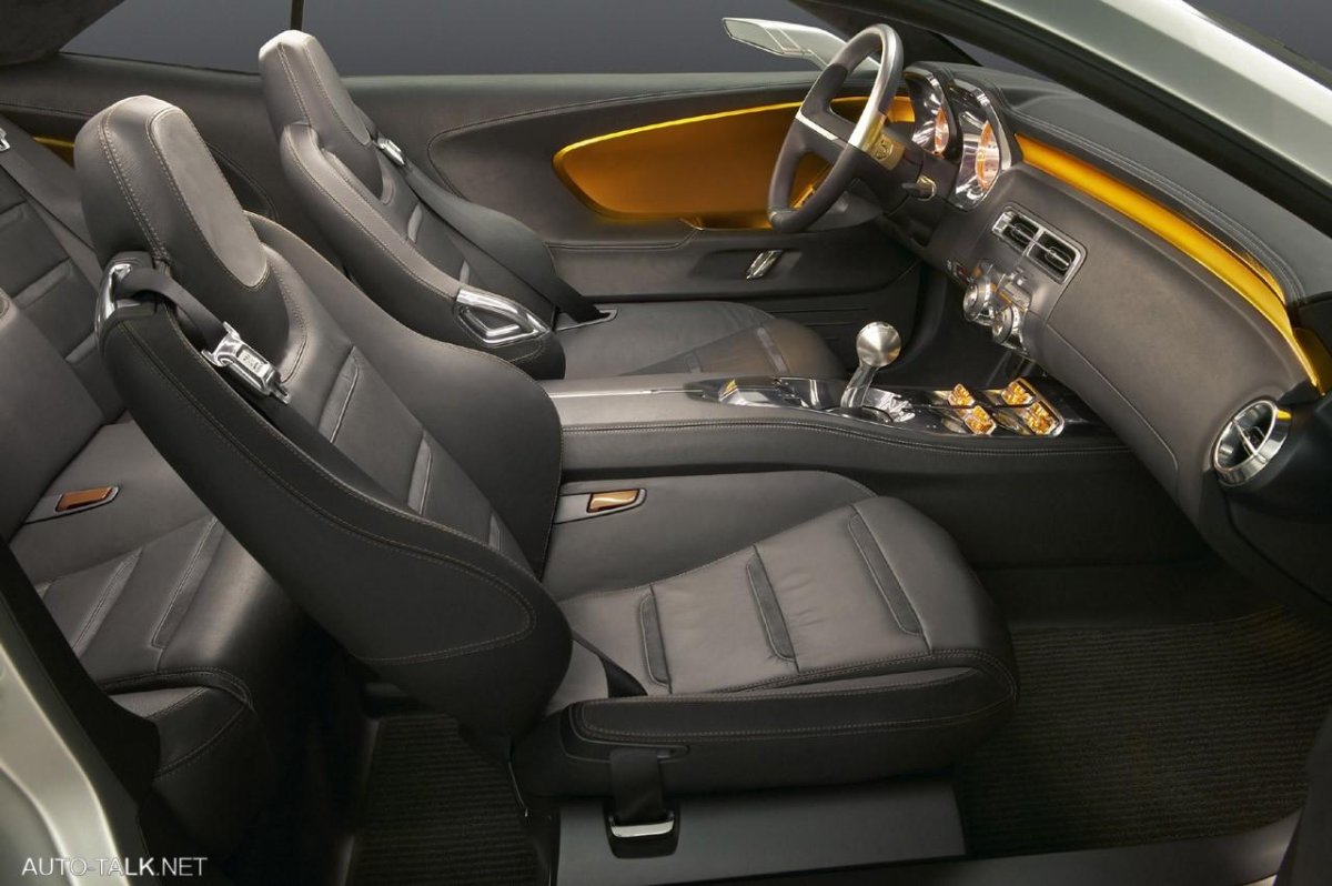 Chevrolet Camaro салон