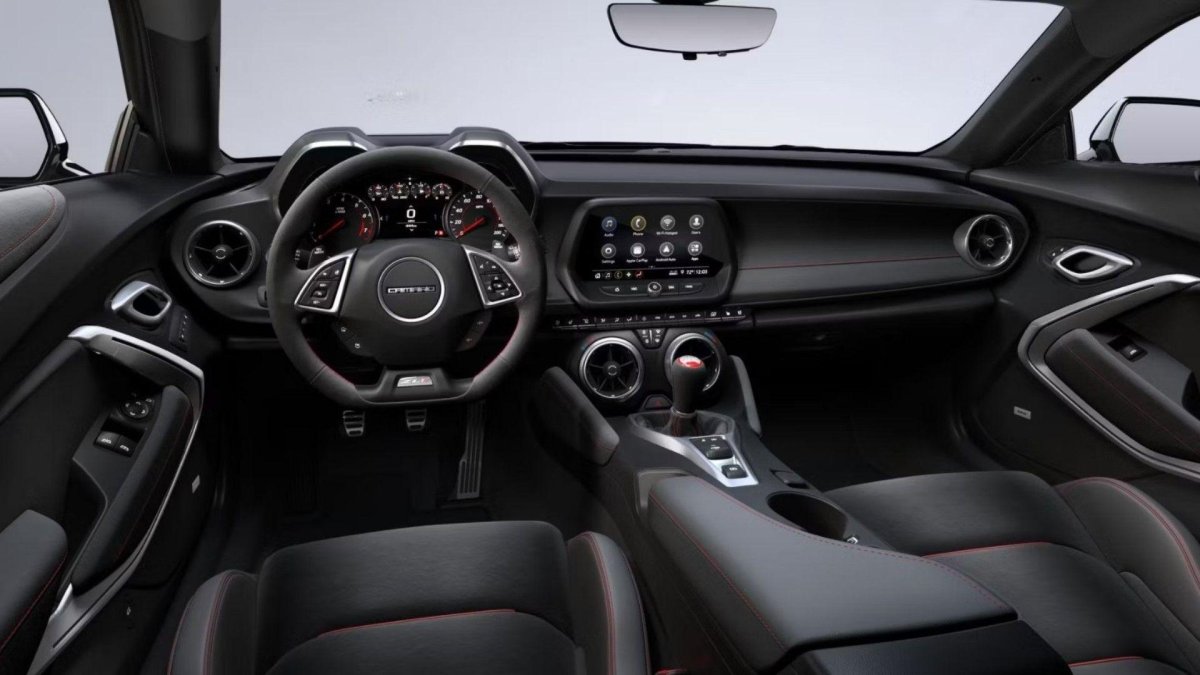 Chevrolet Camaro zl1 2021 салон