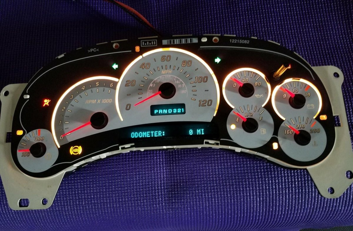 Хаммер h2 приборная панель