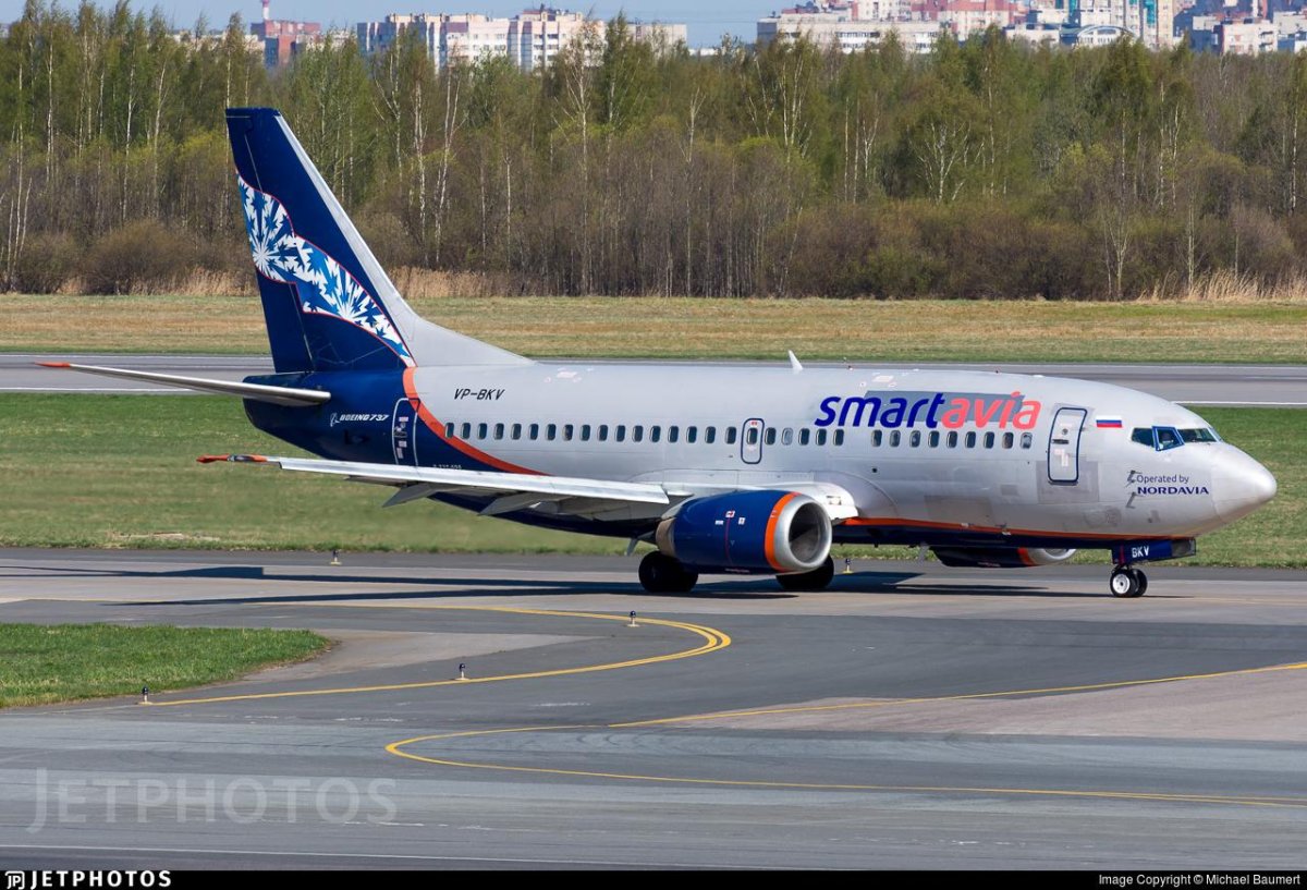 Boeing 737-700 SMARTAVIA