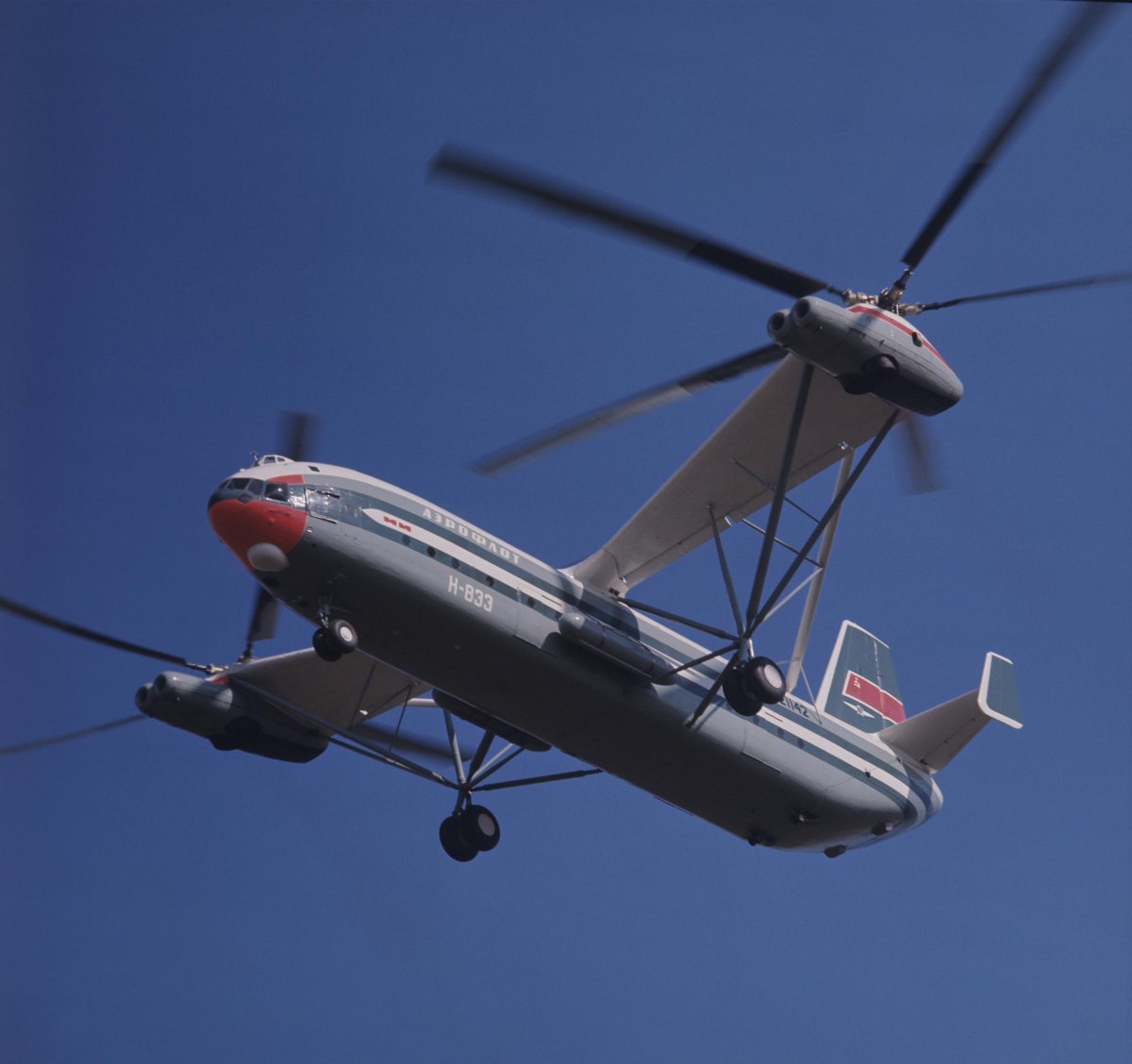 Самый большой вертолет в мире ми 12