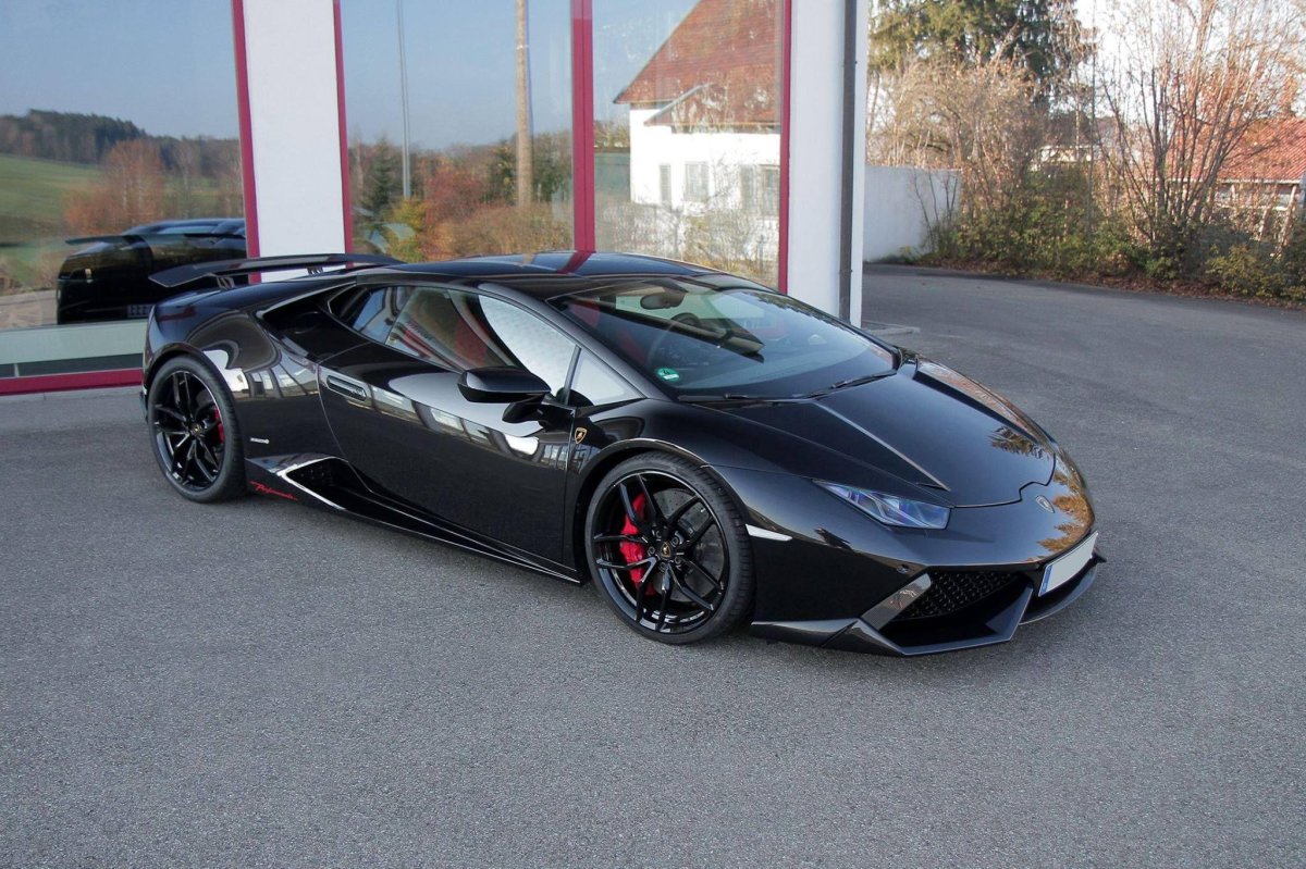 Ламборджини Хуракан черный