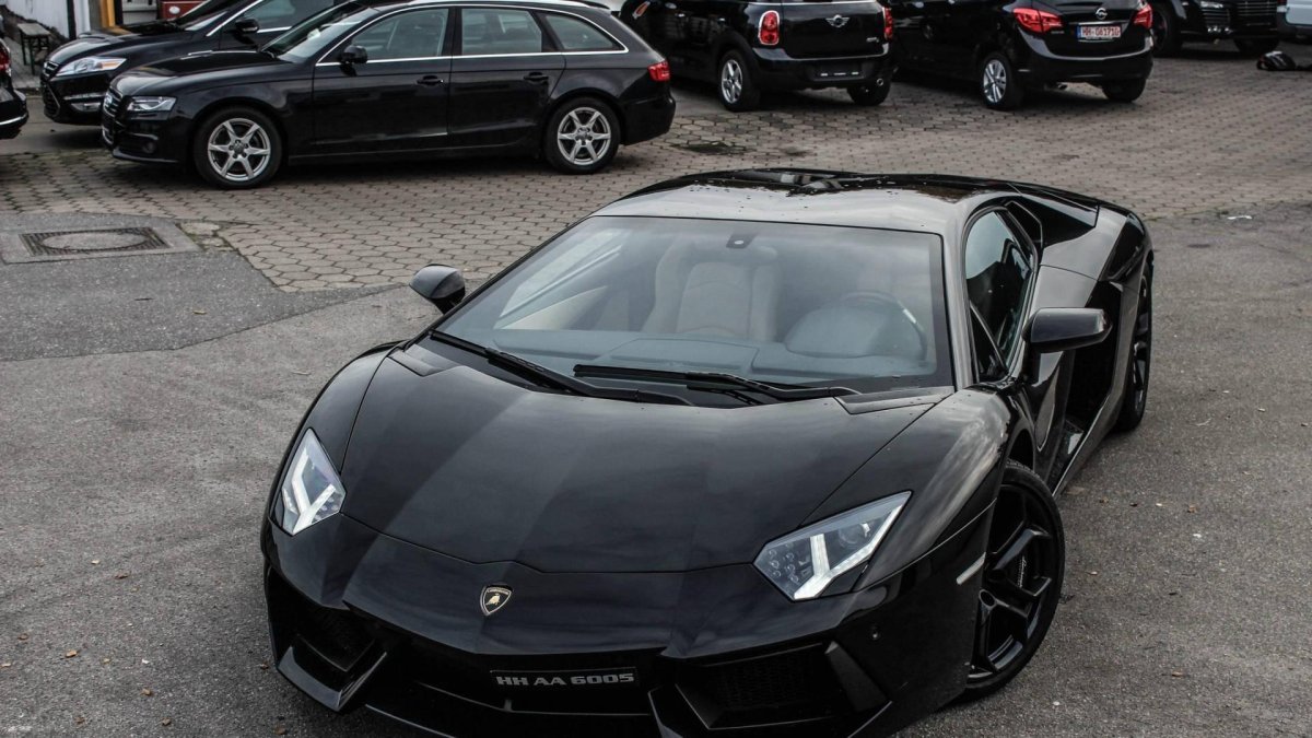 Lamborghini Aventador lp700-4 Black
