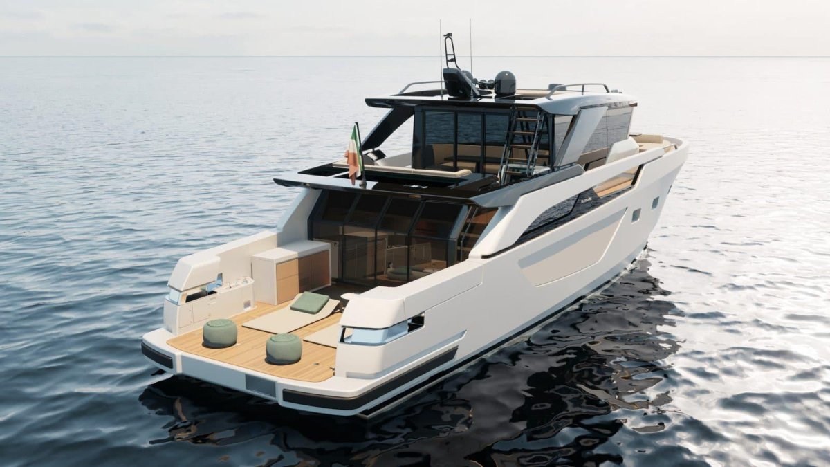 5 Метровая лодка