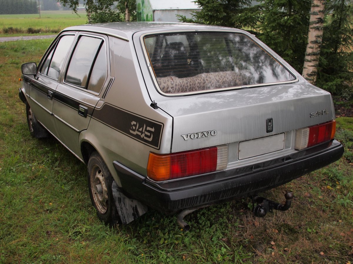 Volvo 345