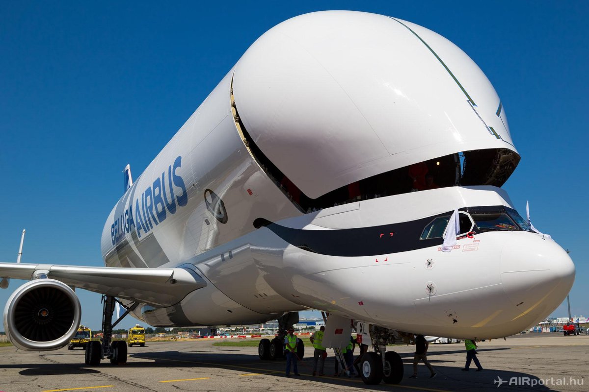 Airbus а380 Белуга