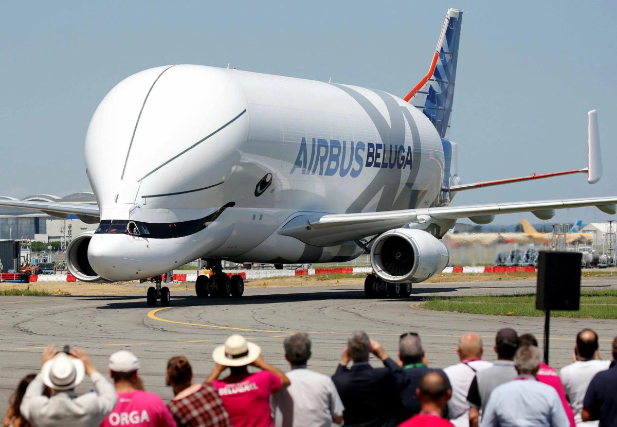 Airbus Beluga самолет