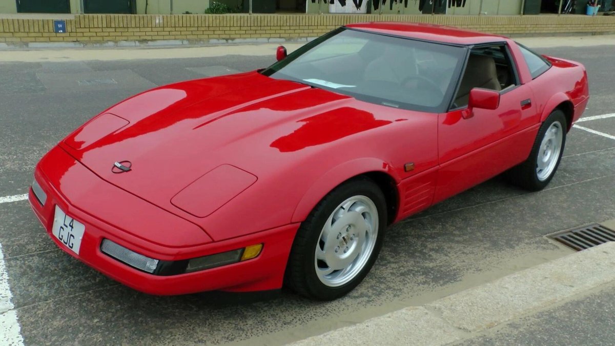 Chevrolet Corvette с открывающимися фарами