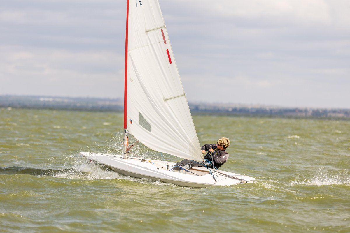 Швертбот оптимист