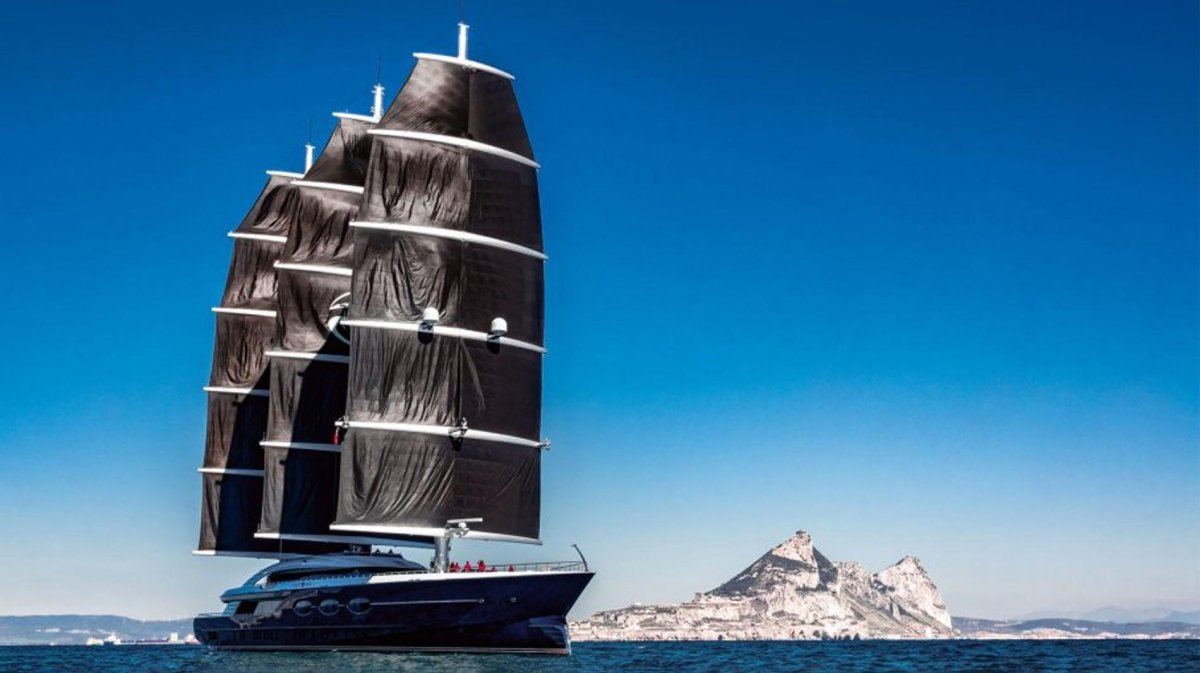 Черная Жемчужина Олега Бурлакова