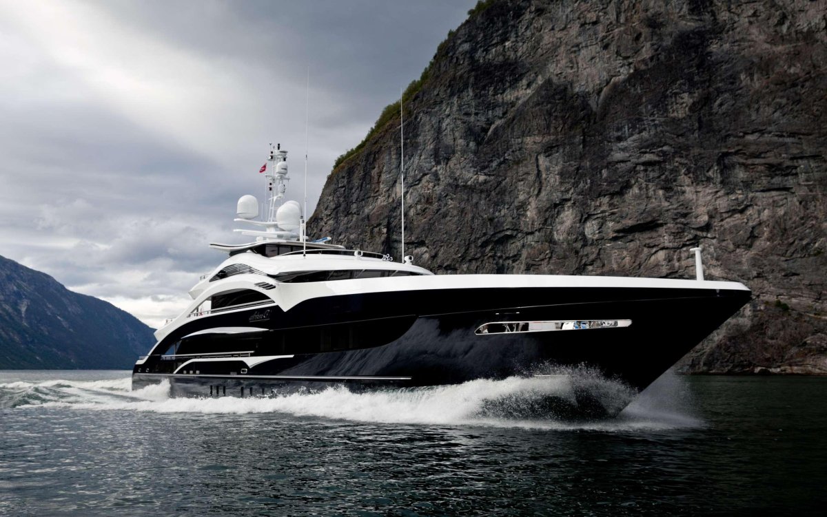 Яхта Heesen Triton