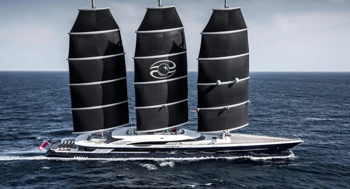 Яхта Oceanco Black Pearl