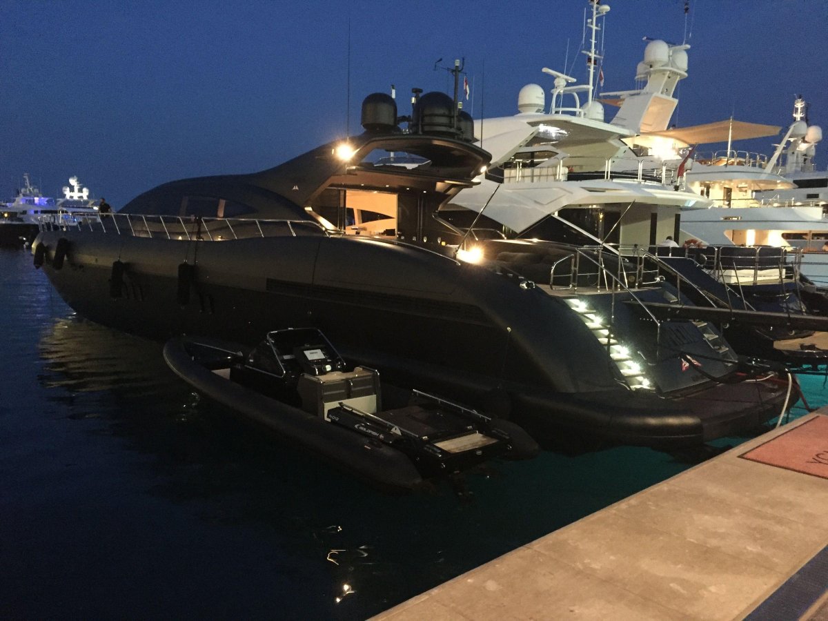 Sunseeker Predator 108