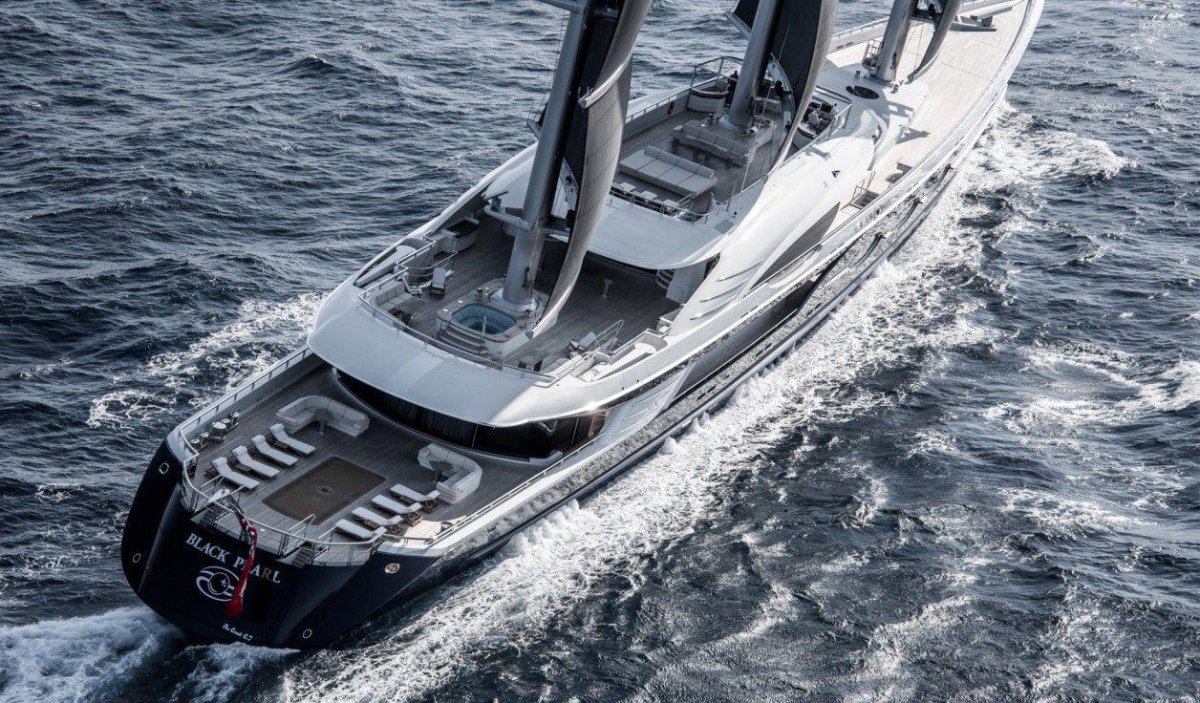Парусную яхту Black Pearl
