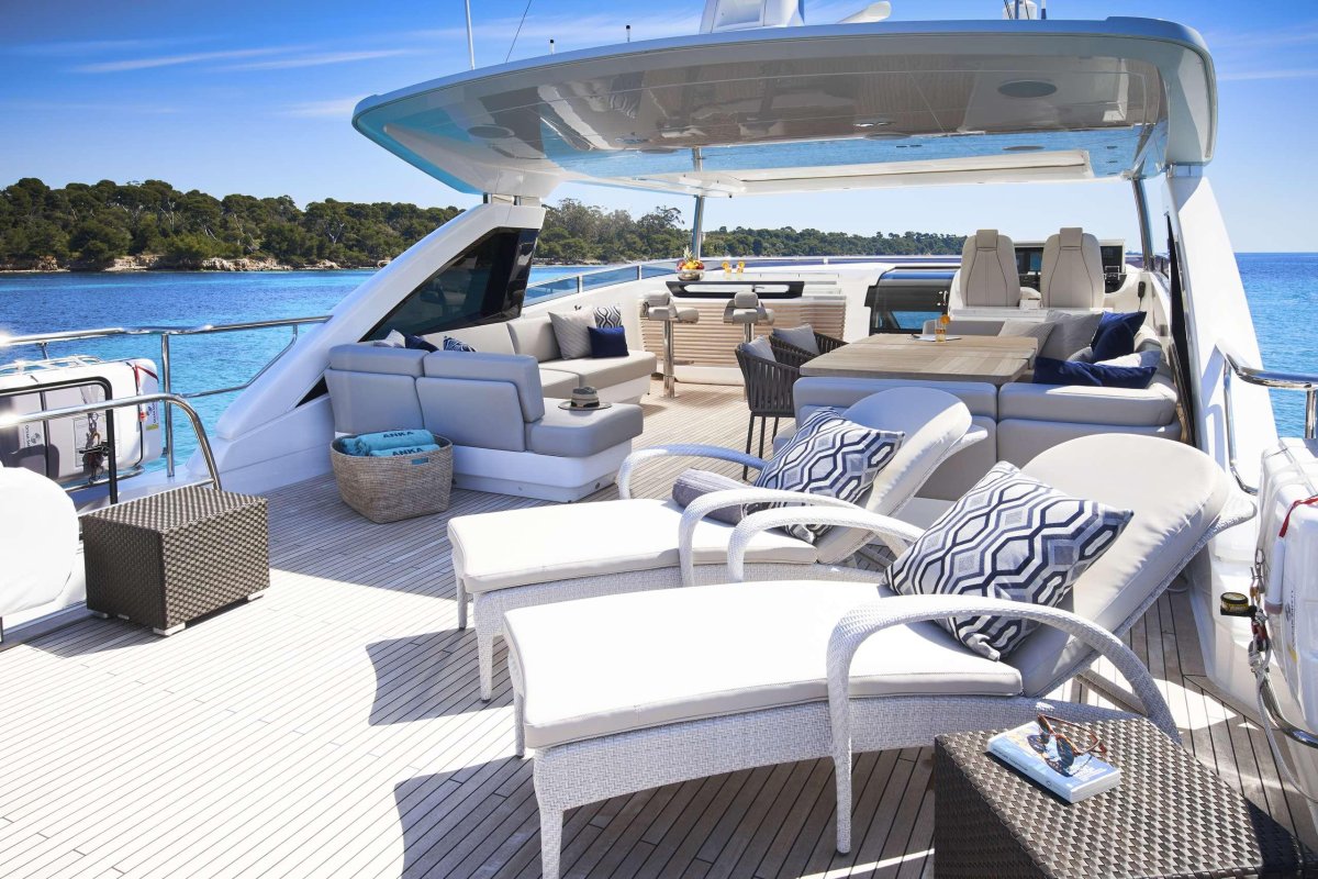 Яхта принцесс s65