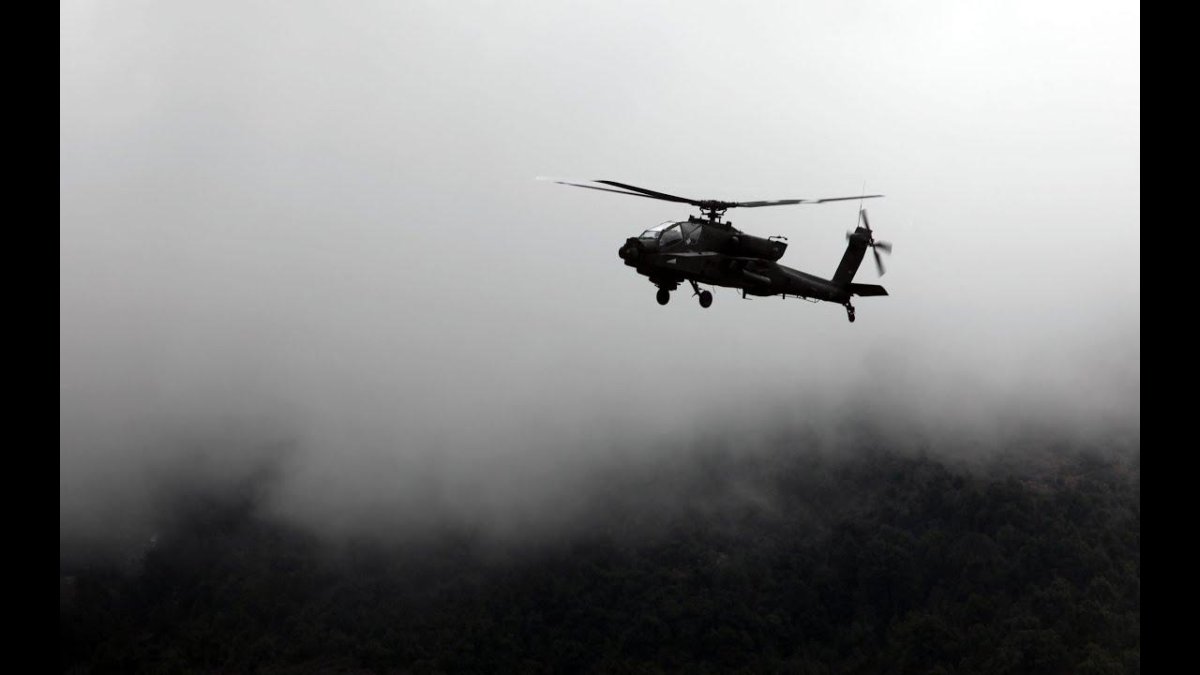 Военный вертолет uh60