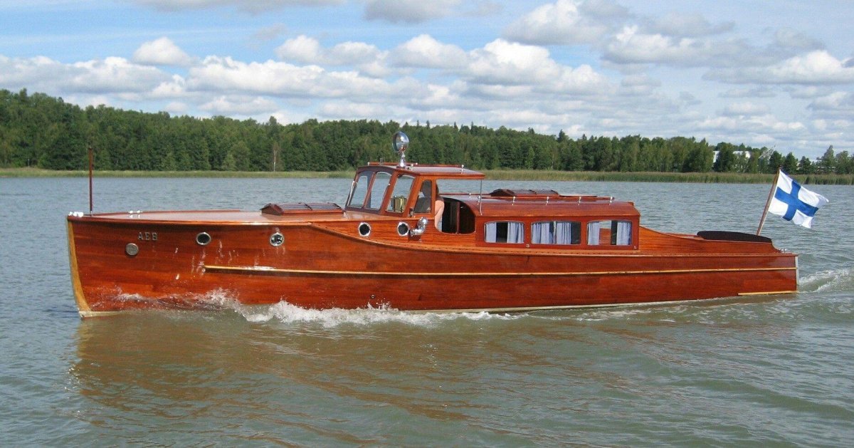 Водоизмещающий катер «Аскольд-26»