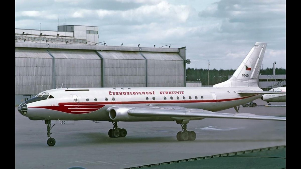Ту-104 пассажирский самолёт