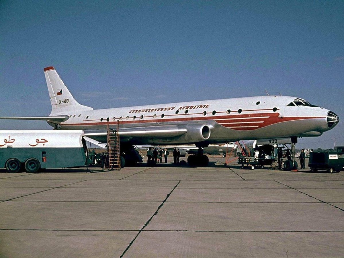 Ту-104 пассажирский самолёт