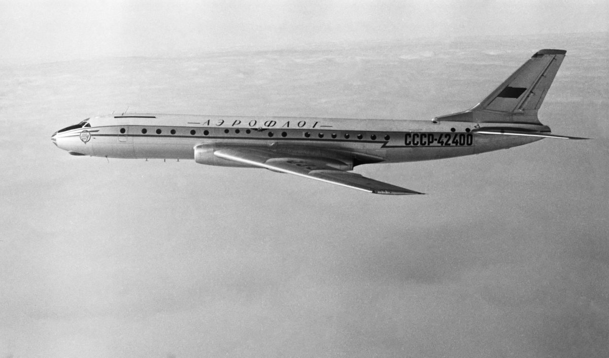 Ту-104 двухдвигательный реактивный самолёт