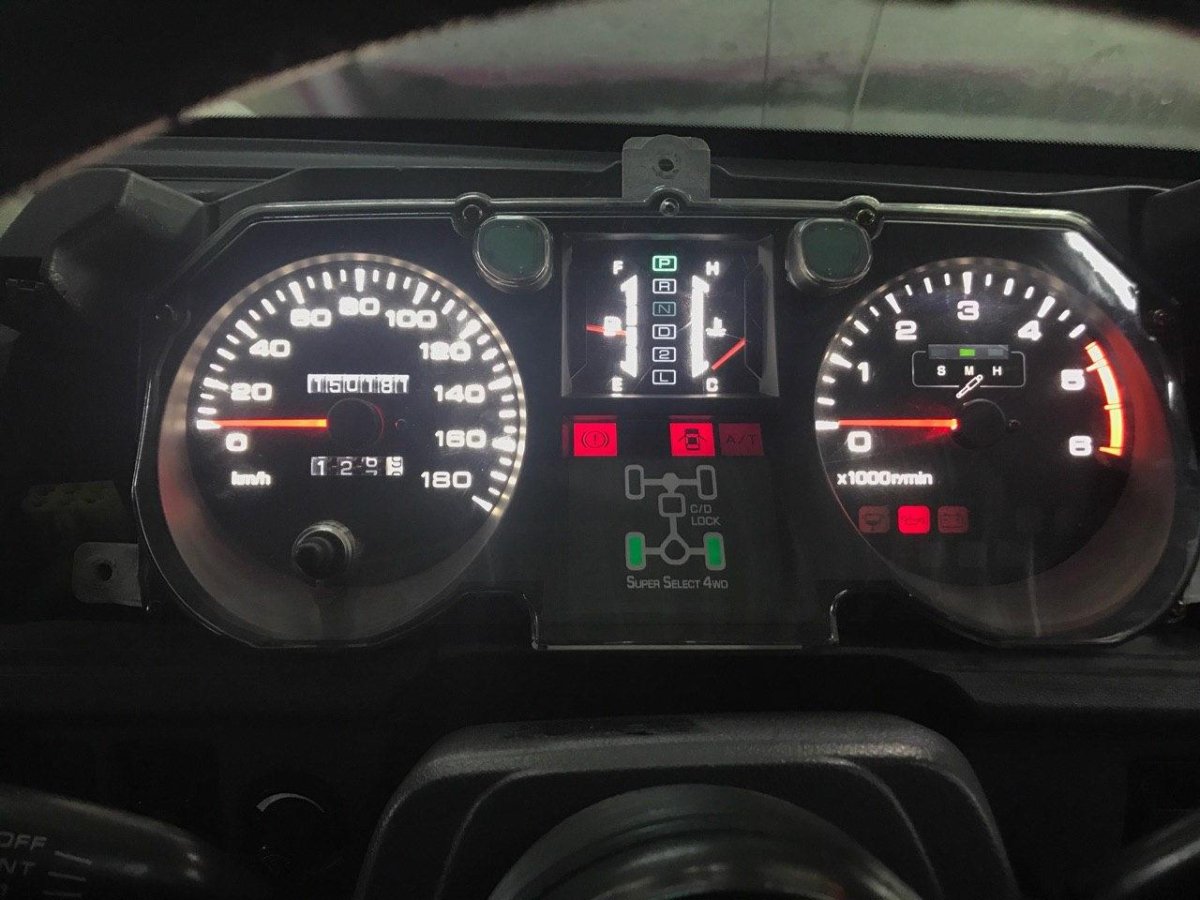 Панель приборов Паджеро 2