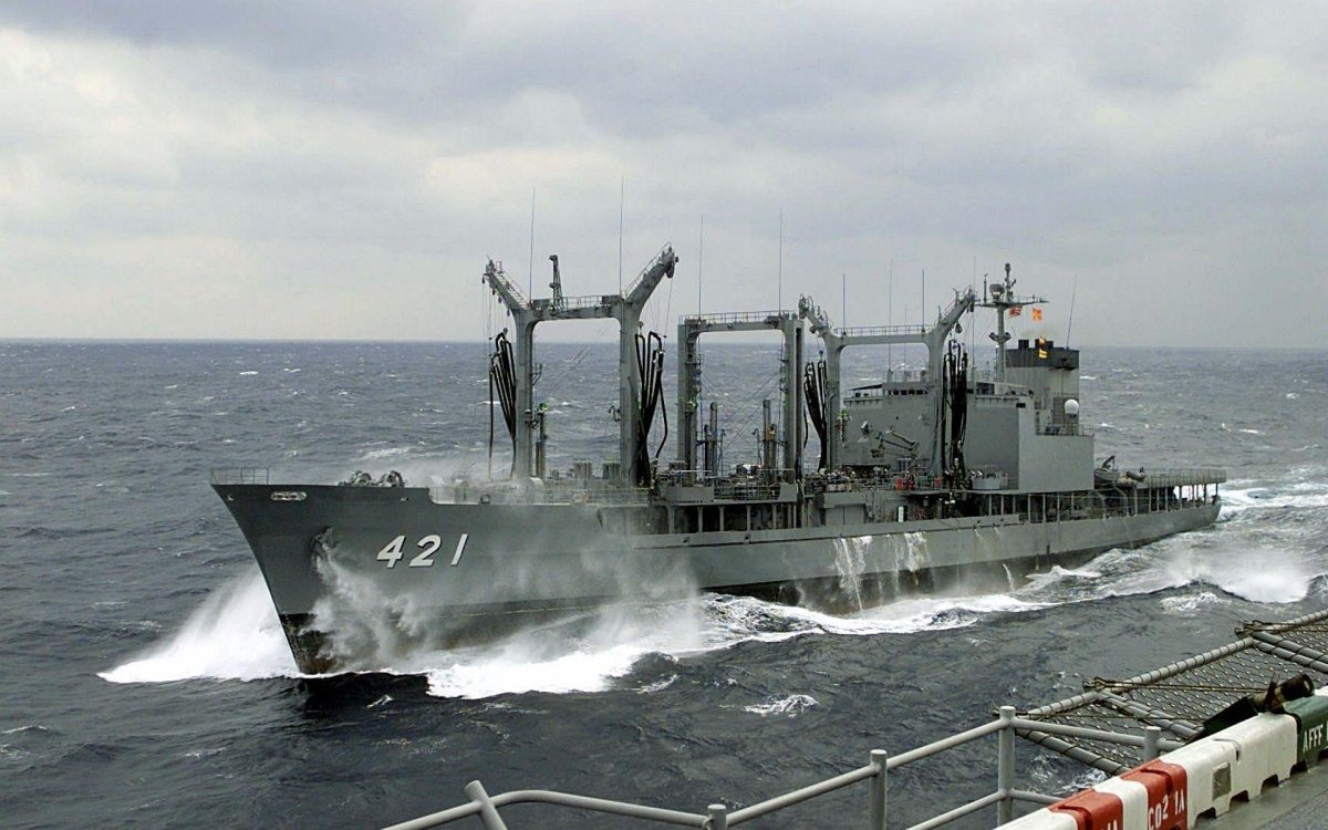 Судно снабжения ВМС США