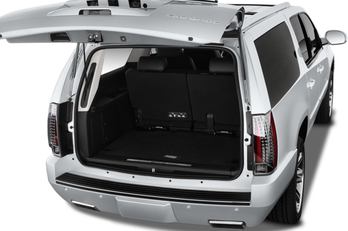 Cadillac Escalade 2022 багажник