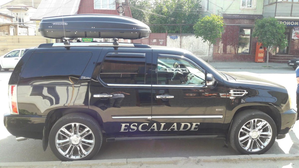 Кадиллак Эскалейд багажник