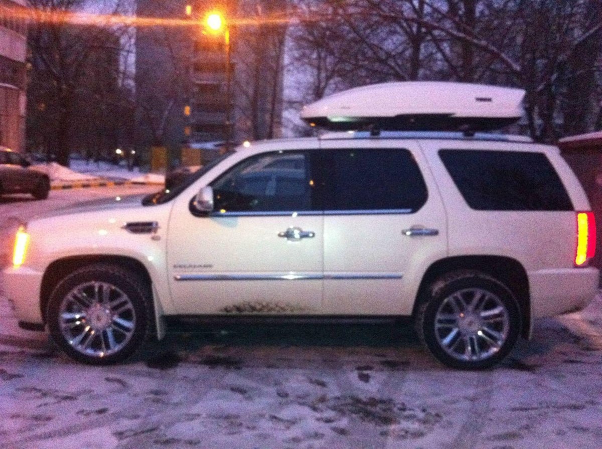 Кадиллак Эскалейд 3