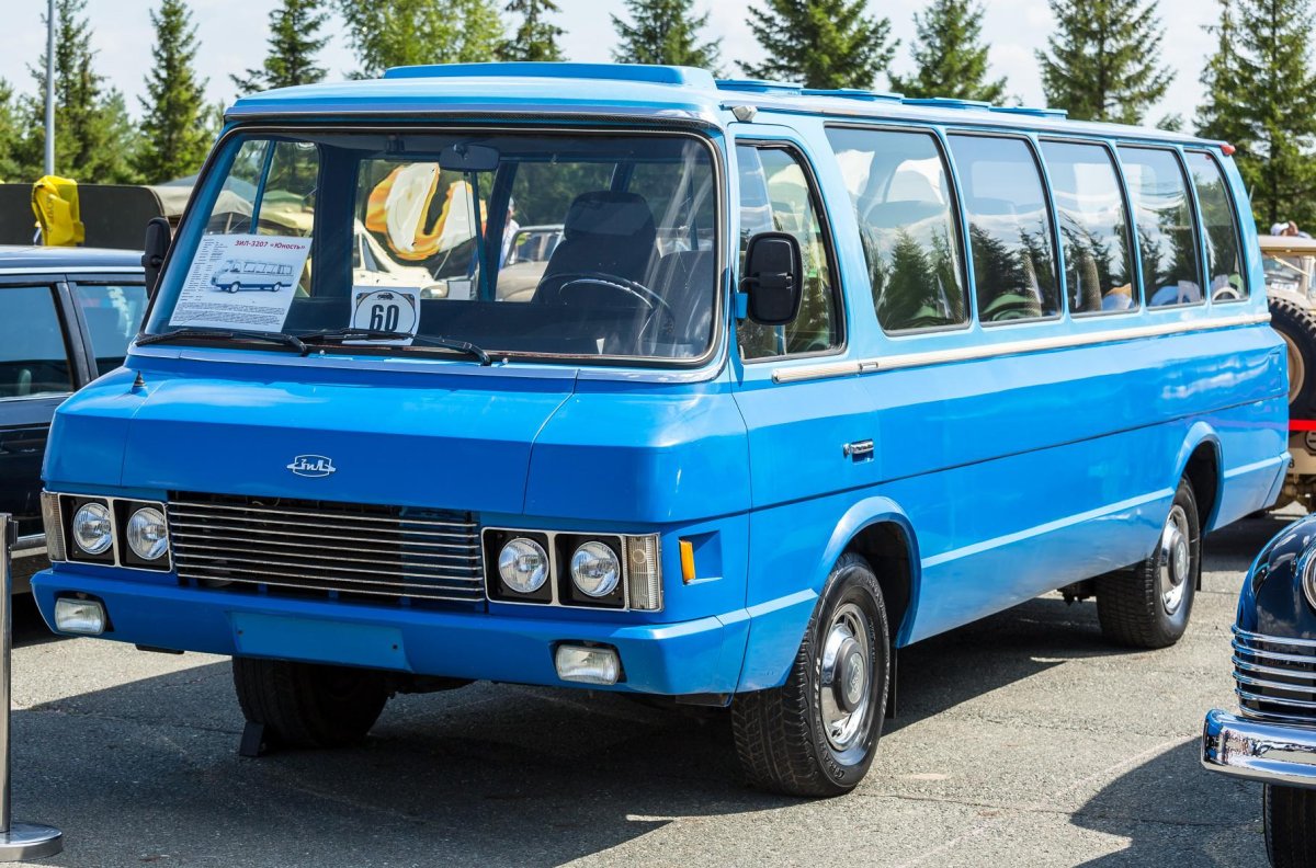 Микроавтобус Юность ЗИЛ-118