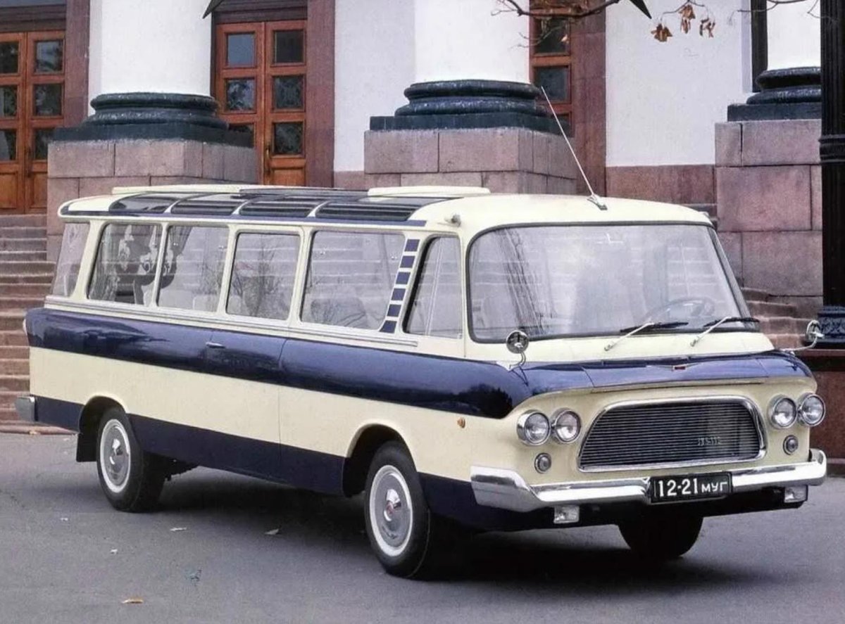 ЗИЛ-118 Юность