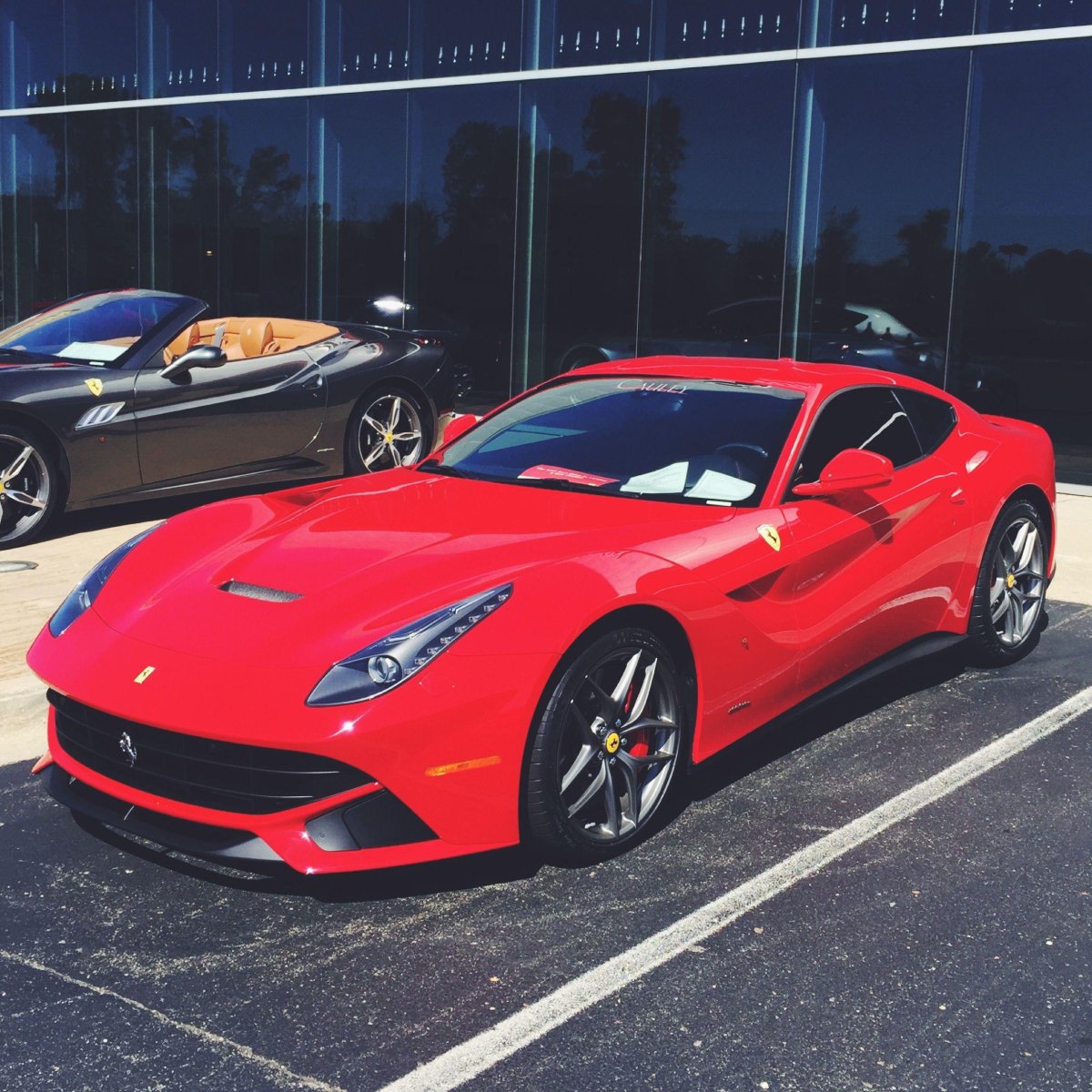 Ferrari ф12 Берлинетта