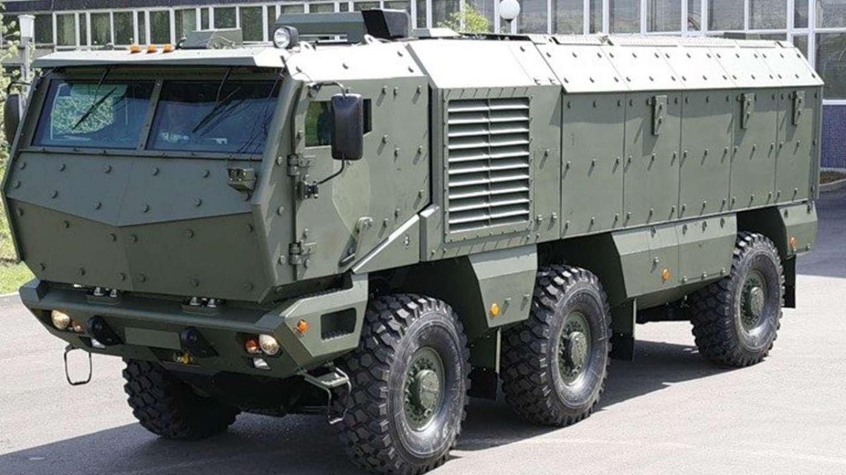 КАМАЗ Тайфун 8х8