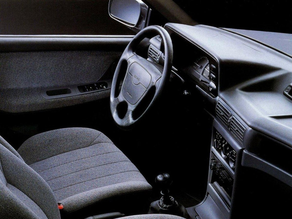 Daewoo Nexia 1 поколение салон