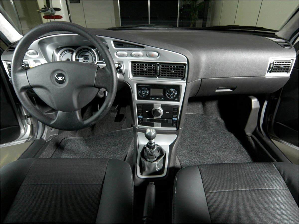 Машина Daewoo Nexia 2