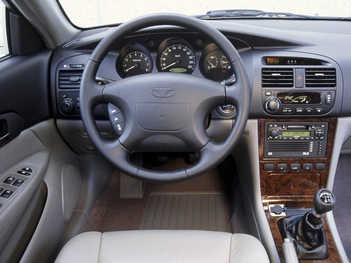 Дэу Магнус и Шевроле Эванда