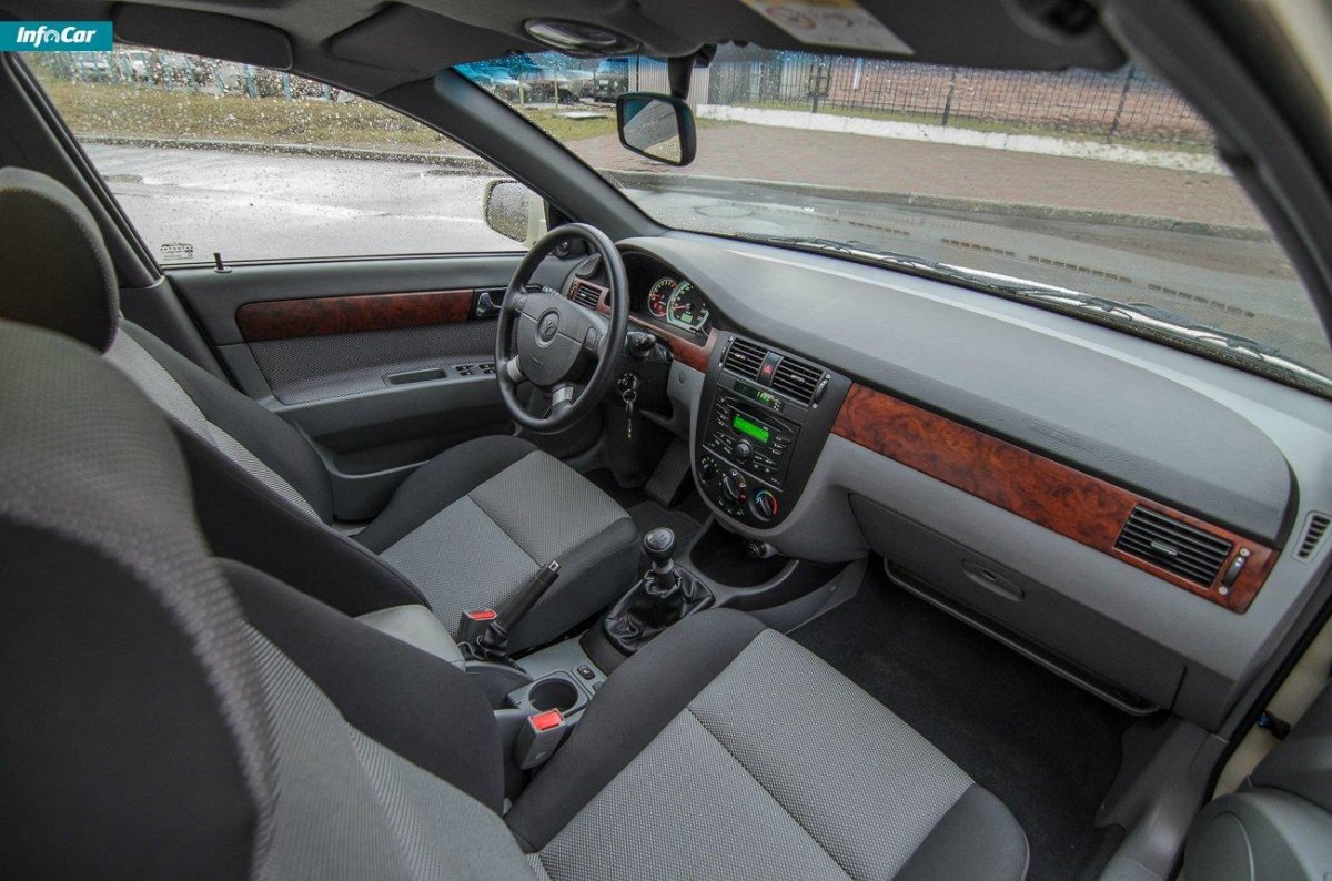 Дэу Джентра салон