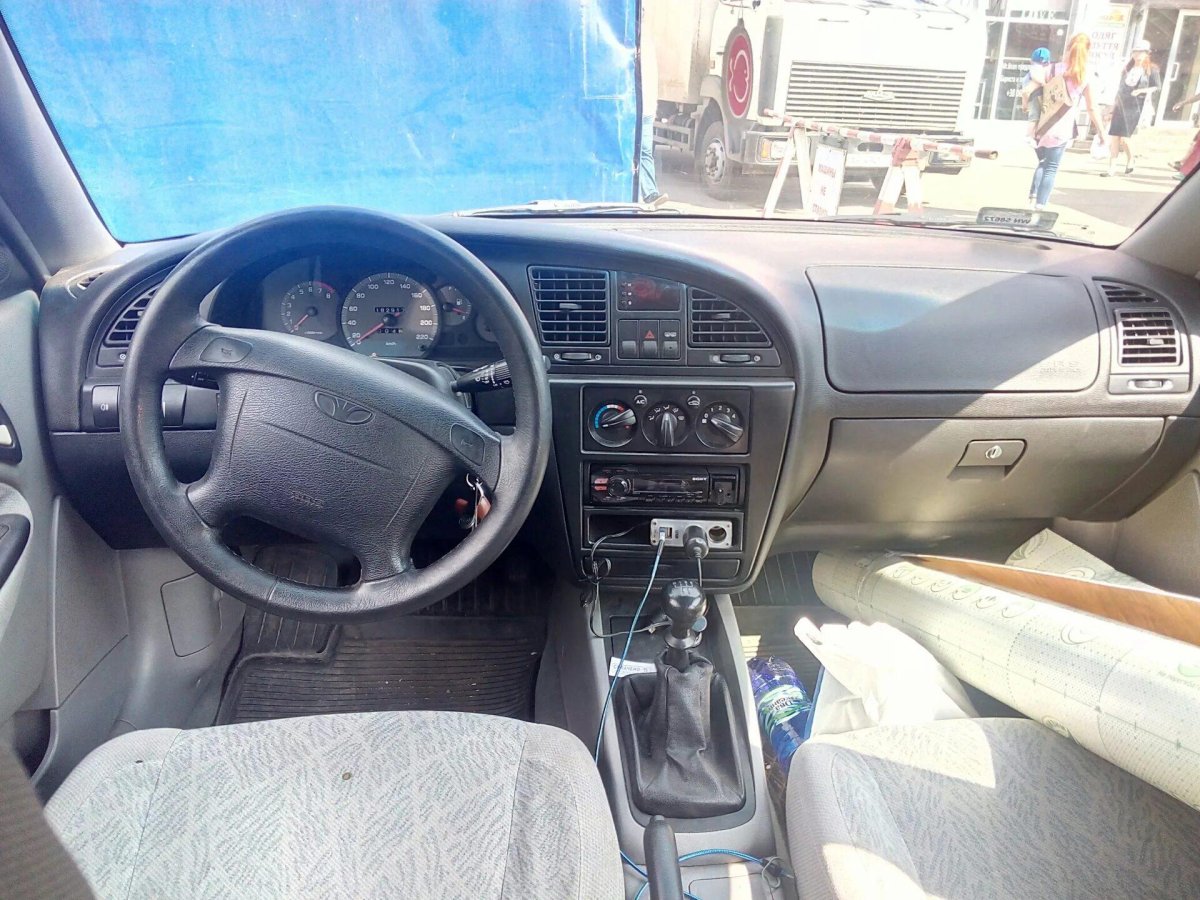 Daewoo Nubira 2 салон