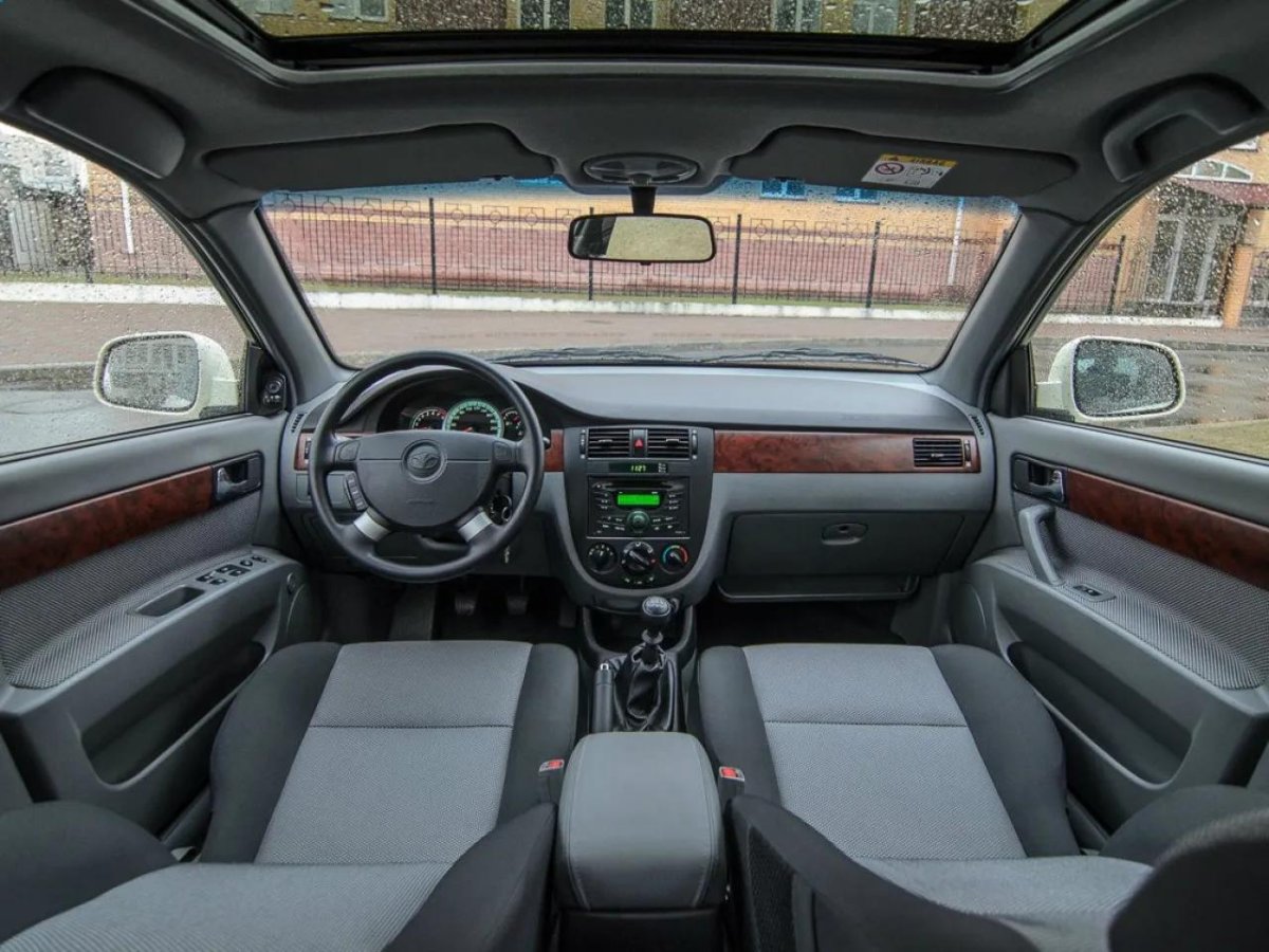 Daewoo Gentra 2 салон