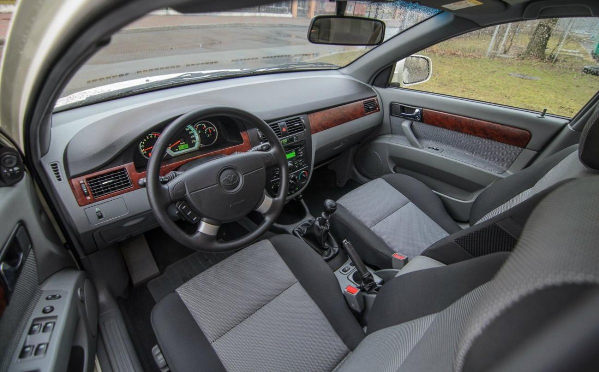 Chevrolet Lacetti Gentra салон