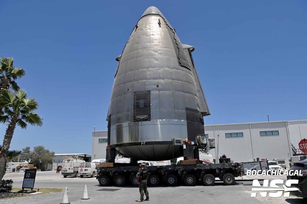 Лунный Старшип