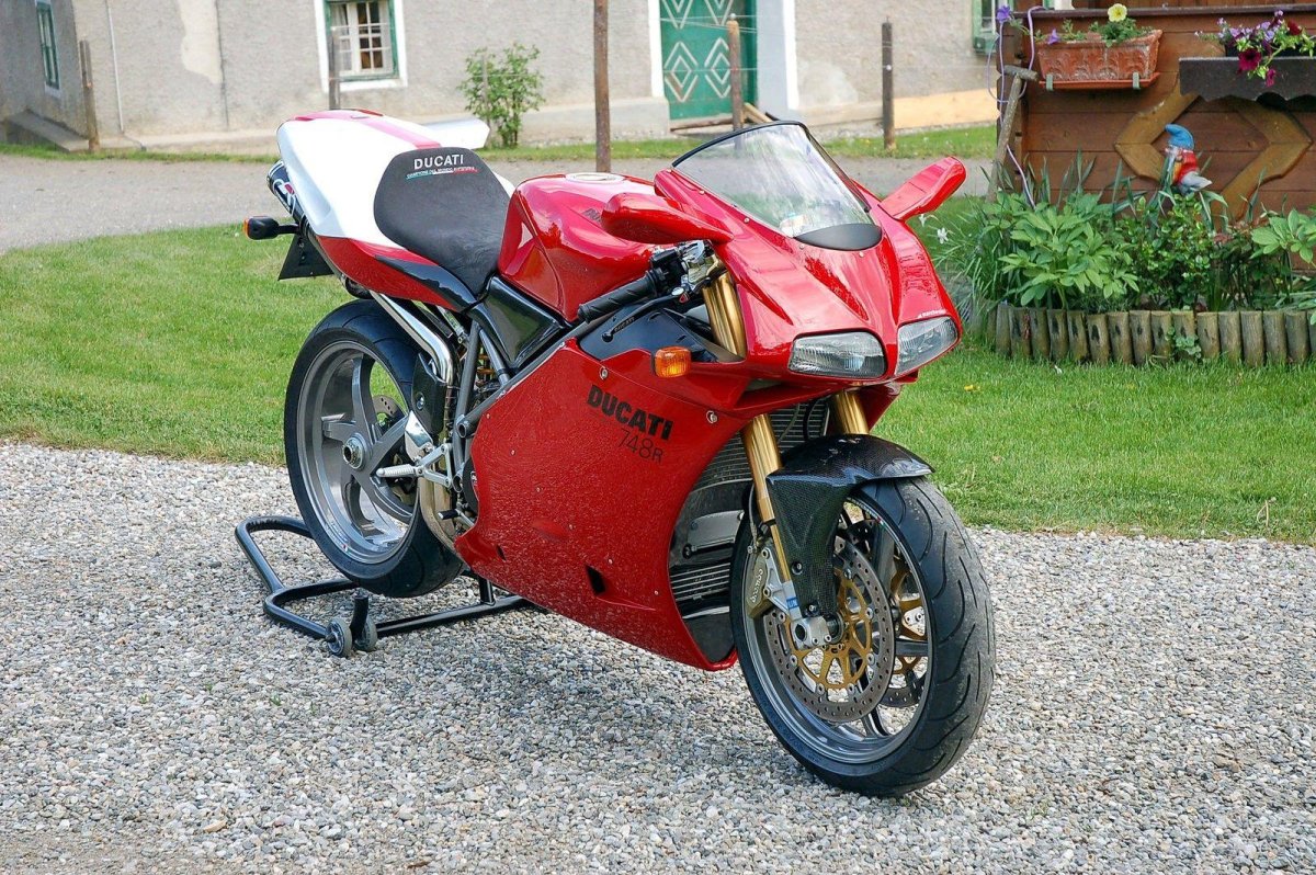 Ducati 748r